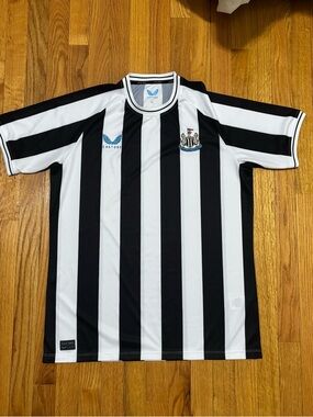 Newcastle United 2022-23 Home Shirt (Sponsorless) (XL) (Excellent) Mens